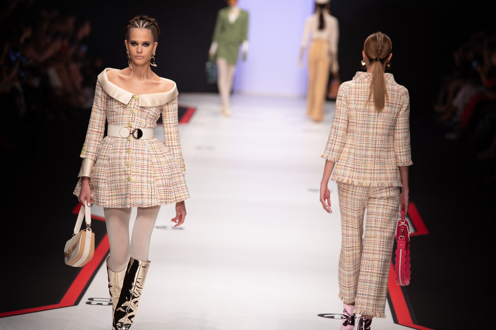 Canon-Canon EOS 5D Mark IV-6720x4480-125682