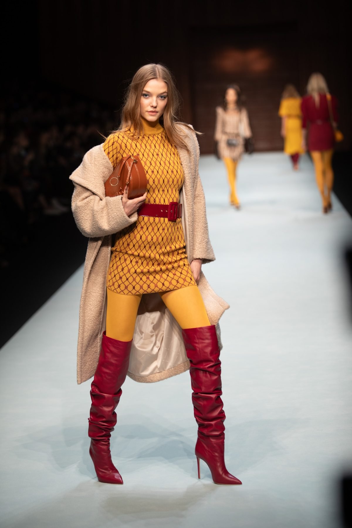 Canon-Canon EOS 5D Mark IV-6720x4480-141619