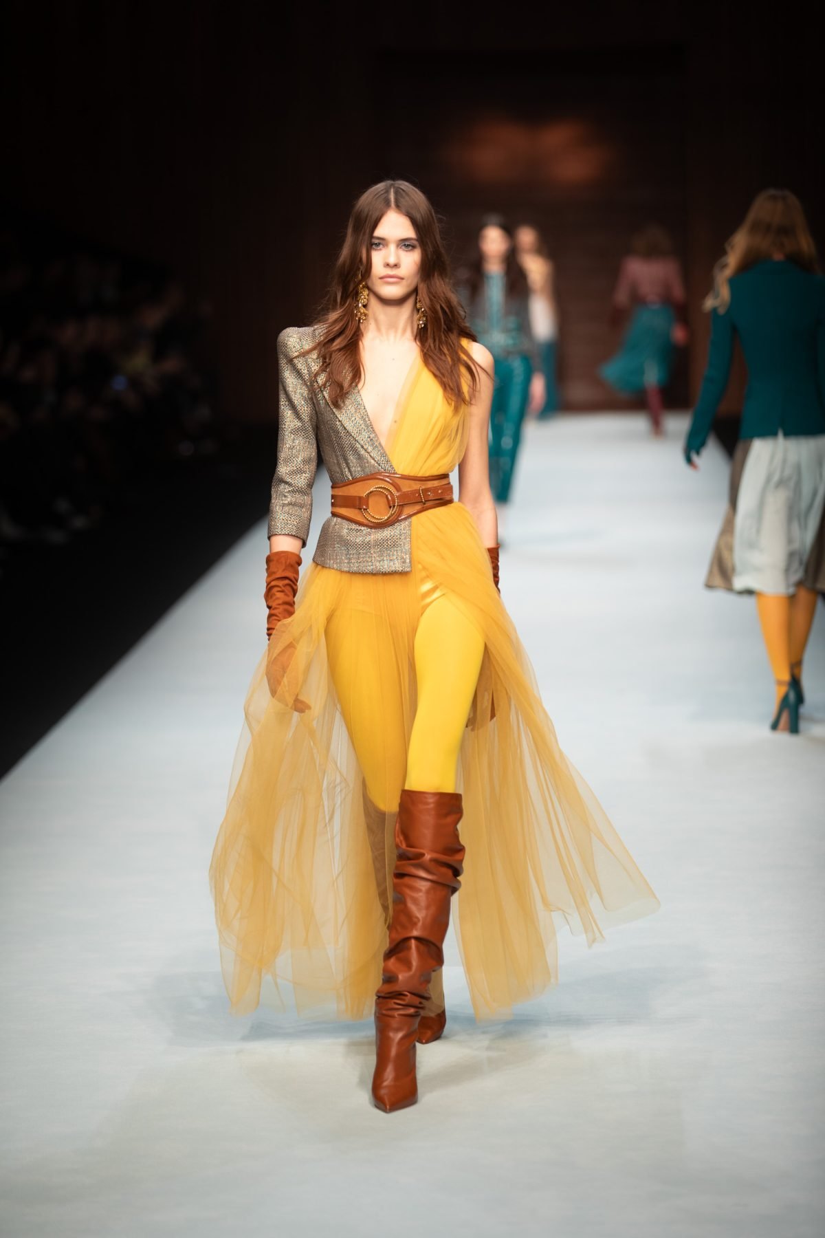 Canon-Canon EOS 5D Mark IV-6720x4480-141939