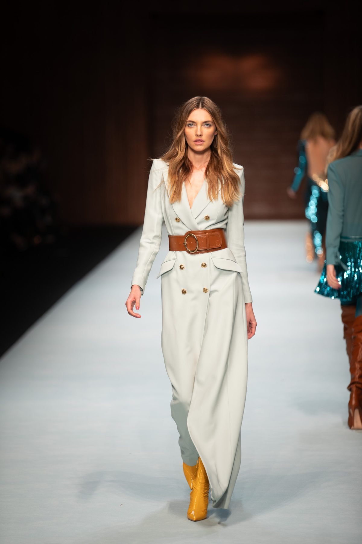 Canon-Canon EOS 5D Mark IV-6720x4480-142023