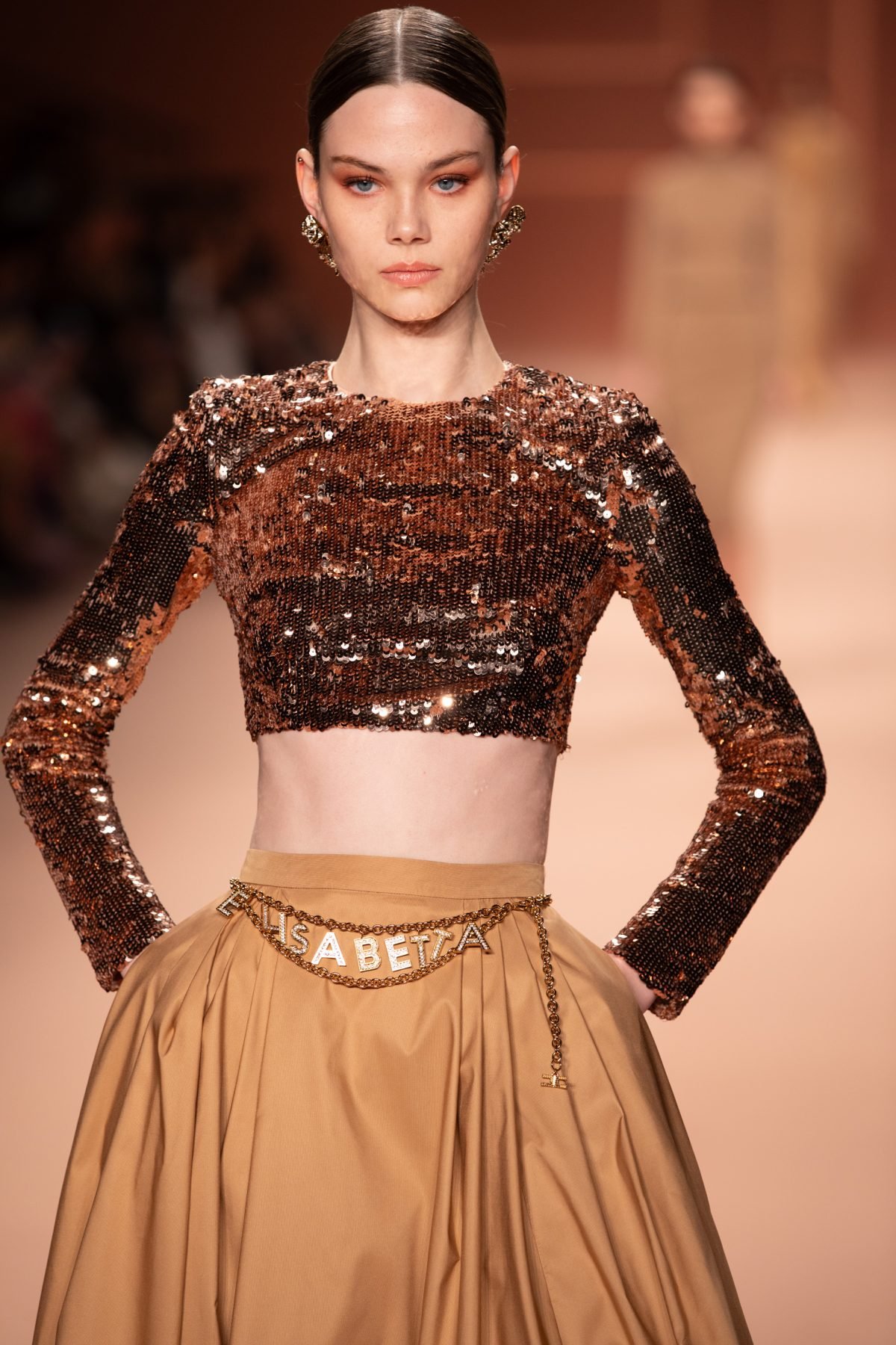 Canon-Canon EOS 5D Mark IV-6720x4480-147096