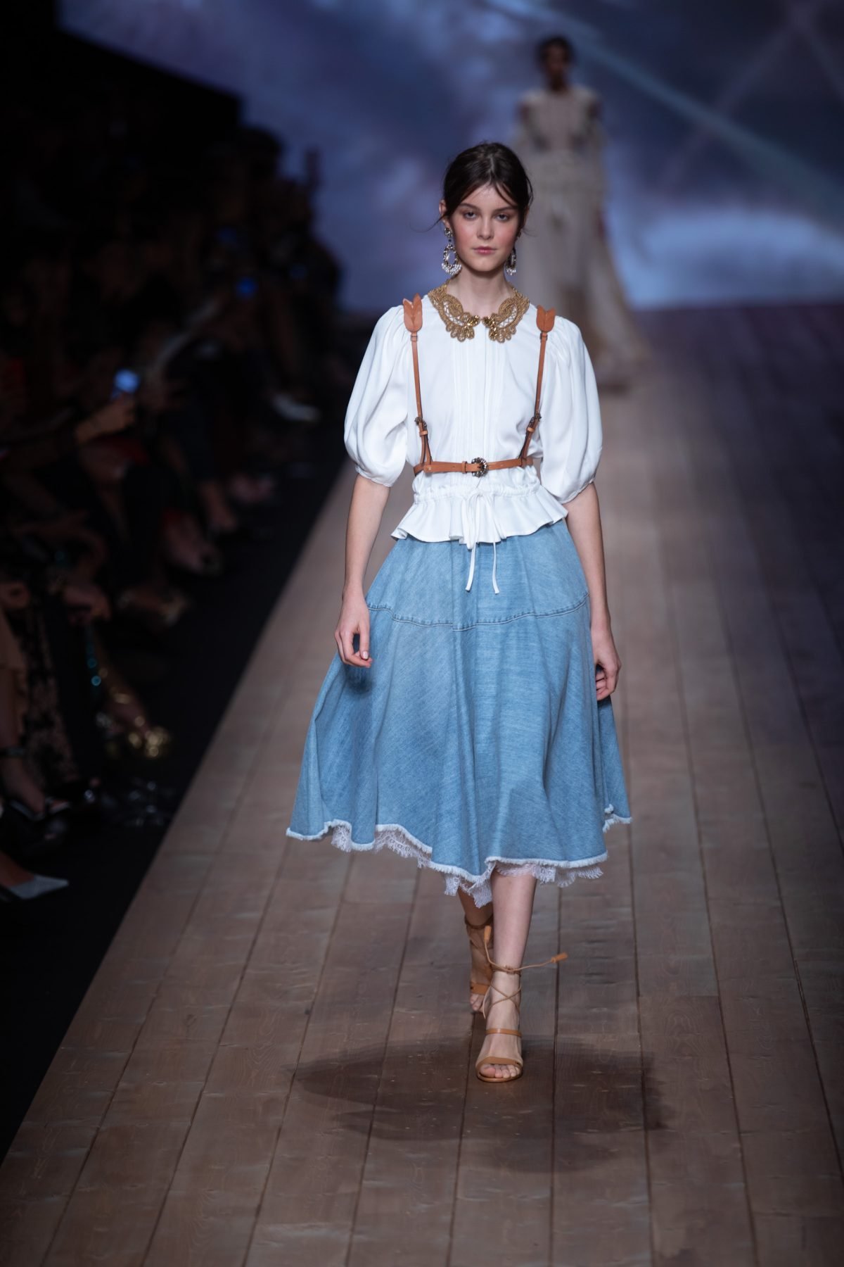 Canon-Canon EOS 5D Mark IV-6720x4480-157135