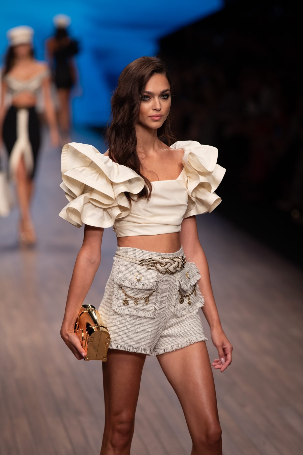 Canon-Canon EOS 5D Mark IV-6720x4480-182322