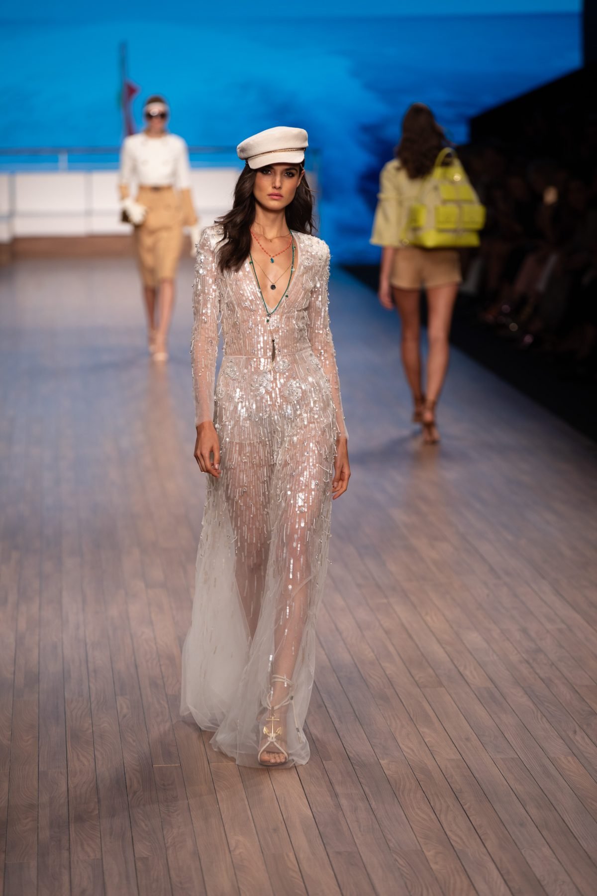 Canon-Canon EOS 5D Mark IV-6720x4480-182621